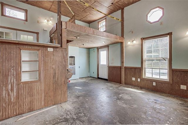 4183 Flinchum Farm Road, Liberty, NC 27298