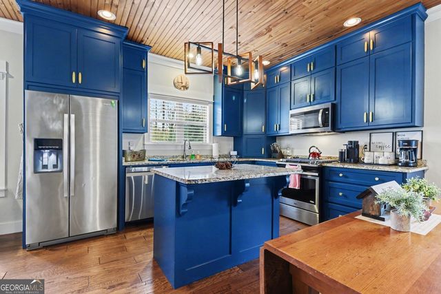 584 Ada Street, Blue Ridge, GA 30513