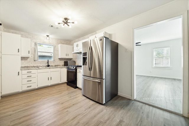 1147 Du Barry Lane B, Houston, TX 77018