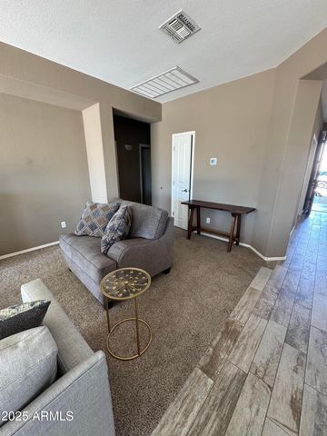 949 E INDIAN WELLS Place, Chandler, AZ 85249