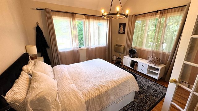 270 Cross St. SF, Winchester, MA 01890