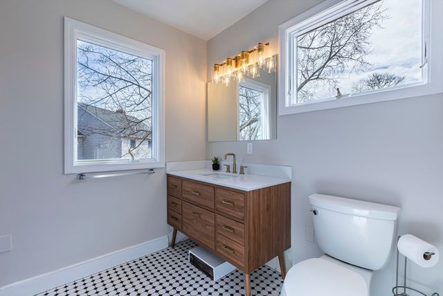 270 Cross St. SF, Winchester, MA 01890