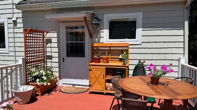 270 Cross St. SF, Winchester, MA 01890