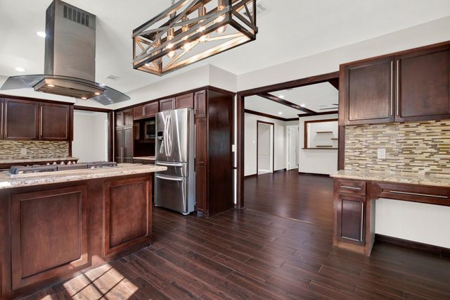 5315 Lawn Arbor Drive, Houston, TX 77066