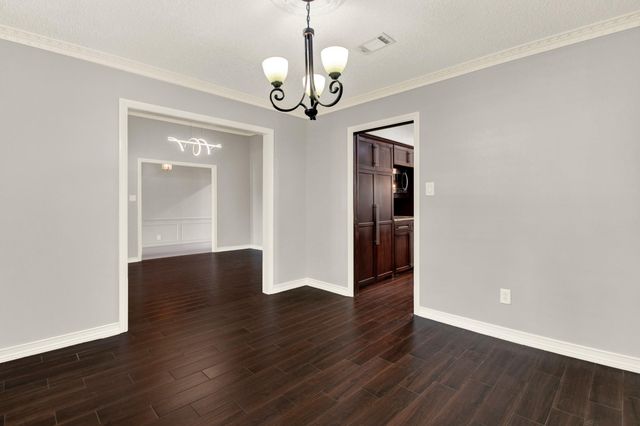 5315 Lawn Arbor Drive, Houston, TX 77066