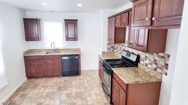 15401 Walvern Boulevard Boulevard, Maple Heights, OH 44137