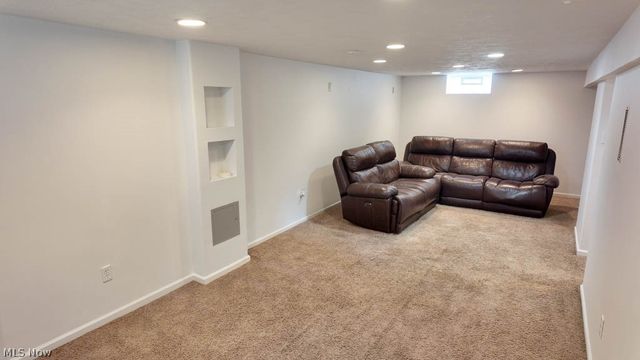 15401 Walvern Boulevard Boulevard, Maple Heights, OH 44137