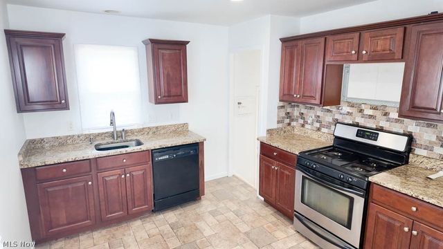 15401 Walvern Boulevard Boulevard, Maple Heights, OH 44137