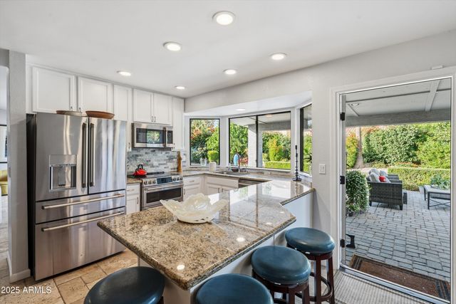 5518 E Waltann Lane, Scottsdale, AZ 85254