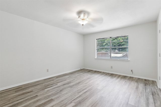 2804 Ridgewood Drive, Hurst, TX 76054