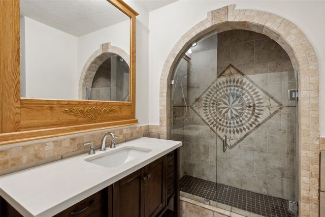 2804 Ridgewood Drive, Hurst, TX 76054