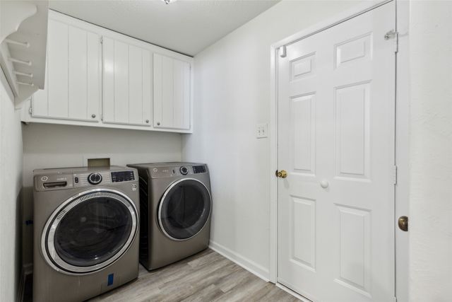2804 Ridgewood Drive, Hurst, TX 76054