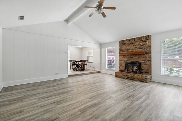 2804 Ridgewood Drive, Hurst, TX 76054