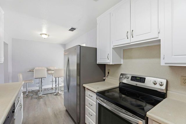 2681 Meadowvale Ave, Sacramento, CA 95822