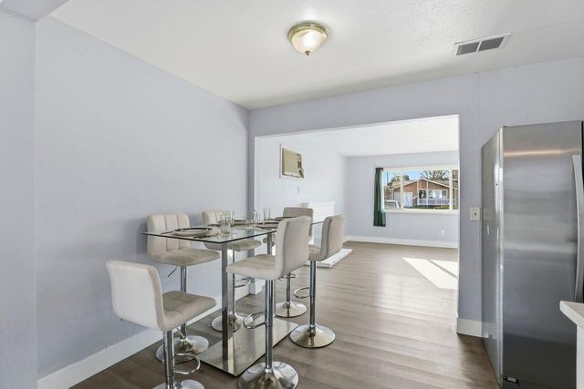 2681 Meadowvale Ave, Sacramento, CA 95822