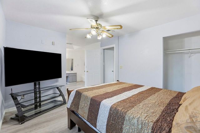 2681 Meadowvale Ave, Sacramento, CA 95822