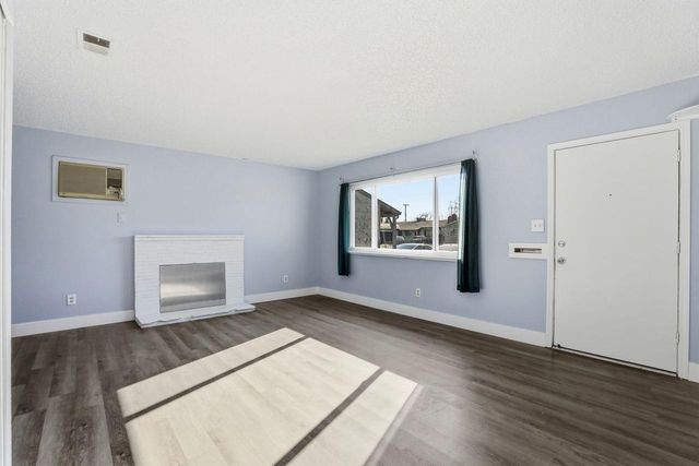 2681 Meadowvale Ave, Sacramento, CA 95822