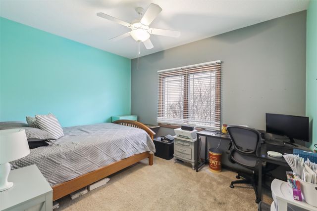6805 Aubrey Court, Johnston, IA 50131