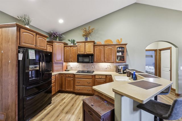 6805 Aubrey Court, Johnston, IA 50131
