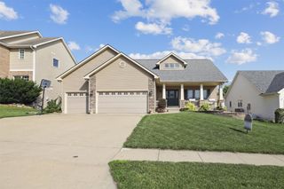 6805 Aubrey Court, Johnston, IA 50131