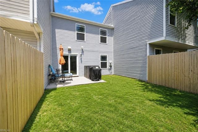 5548 Maple Cluster CT, Virginia Beach, VA 23462