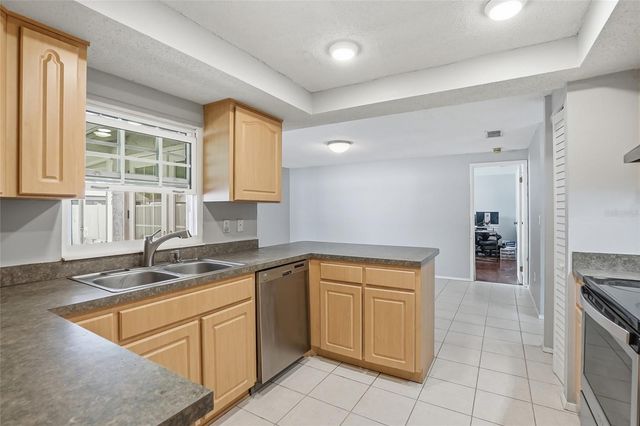 4104 FALLON COURT, Brandon, FL 33511