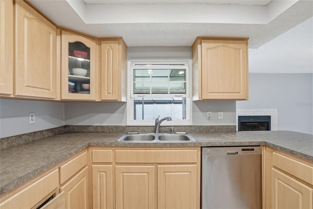 4104 FALLON COURT, Brandon, FL 33511