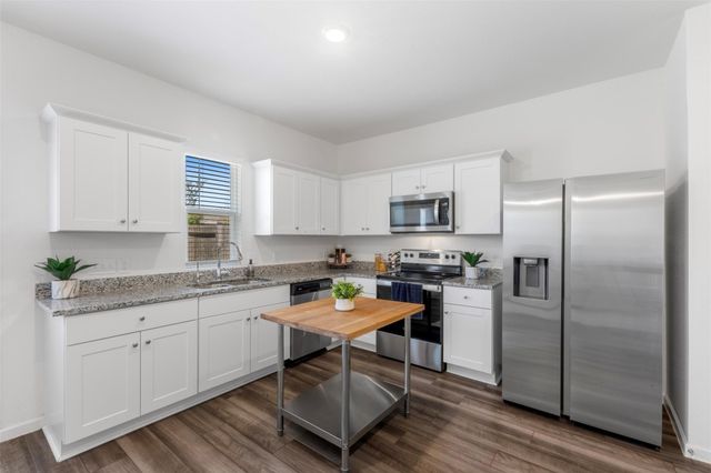 674 Amesbury Road, Montgomery, TX 77316