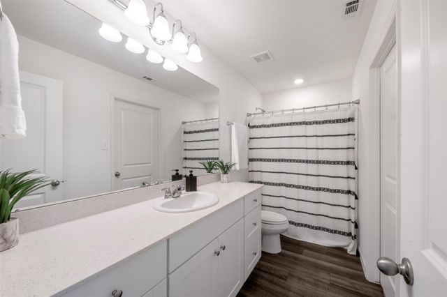 674 Amesbury Road, Montgomery, TX 77316