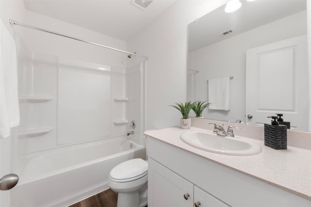 674 Amesbury Road, Montgomery, TX 77316