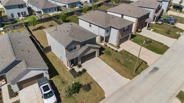 674 Amesbury Road, Montgomery, TX 77316