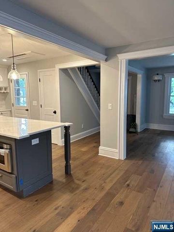 12 N Island Avenue, Ramsey, NJ 07446