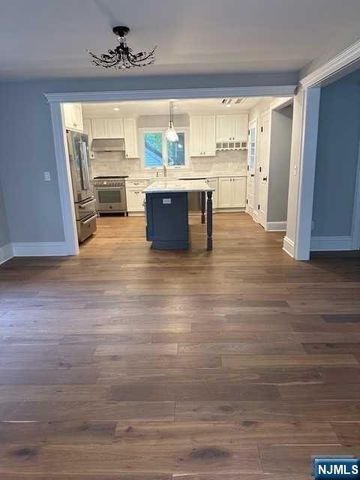 12 N Island Avenue, Ramsey, NJ 07446