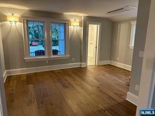 12 N Island Avenue, Ramsey, NJ 07446