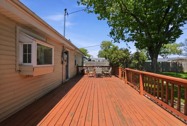 11649 S Nagle Avenue, Worth, IL 60482