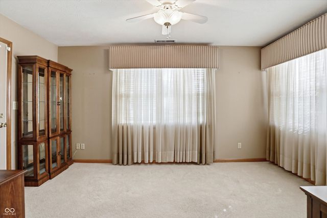 5535 Gateridge Lane, Indianapolis, IN 46237