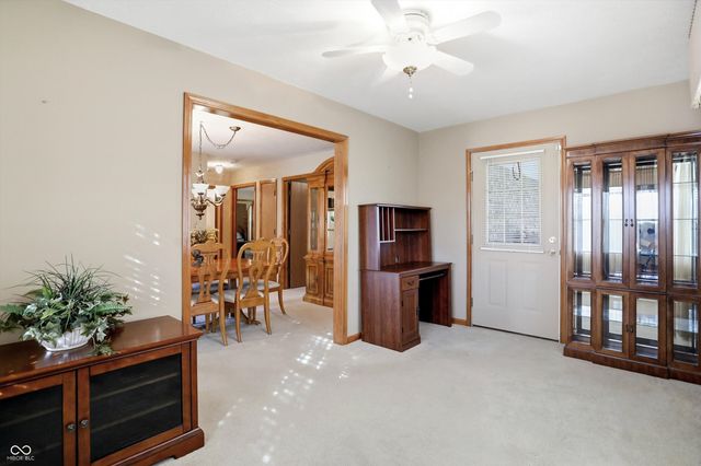 5535 Gateridge Lane, Indianapolis, IN 46237