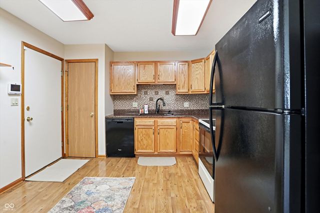 5535 Gateridge Lane, Indianapolis, IN 46237