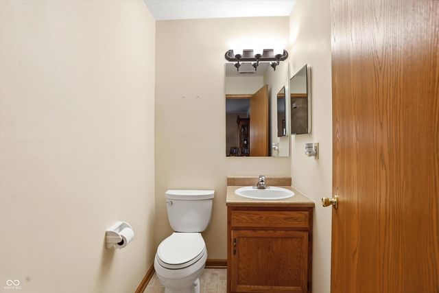 5535 Gateridge Lane, Indianapolis, IN 46237