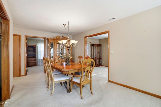 5535 Gateridge Lane, Indianapolis, IN 46237