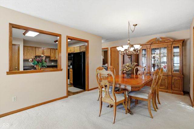 5535 Gateridge Lane, Indianapolis, IN 46237