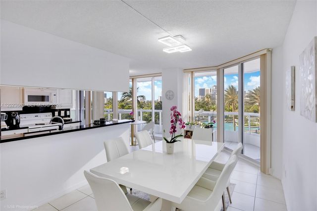 21205 Yacht Club Dr 701, Aventura, FL 33180
