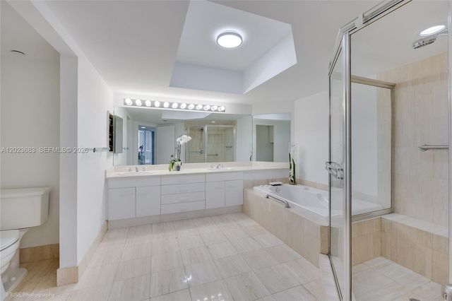 21205 Yacht Club Dr 701, Aventura, FL 33180