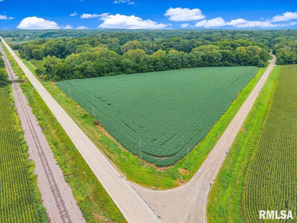 4121 N KOERNER Road, Peoria, IL 61614