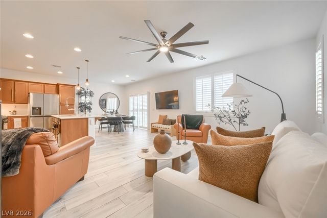 5188 Fiery Sky Ridge Street, Las Vegas, NV 89148