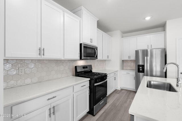 2210 Lewis Allen Crossing NW, Ash, NC 28420