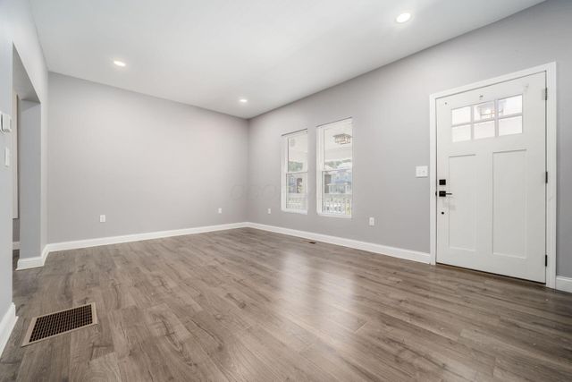 210 S Terrace Avenue, Columbus, OH 43204
