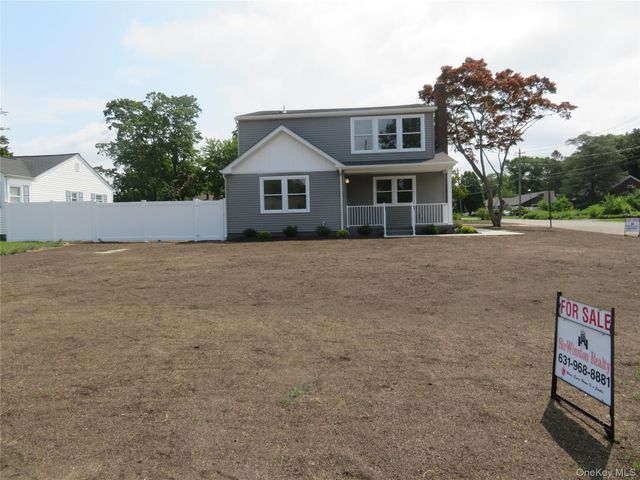 271 Washington Avenue, Patchogue, NY 11772