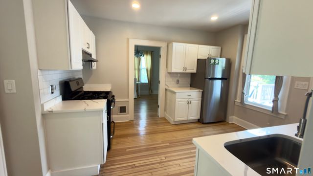 324 Villa Avenue, Fairfield, CT 06825
