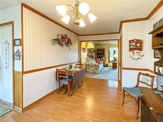 2614 Plaza Avenue, Sedalia, MO 65301